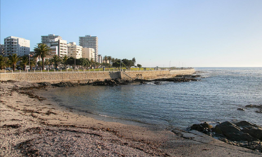 1 Bedroom Property for Sale in Sea Point Western Cape